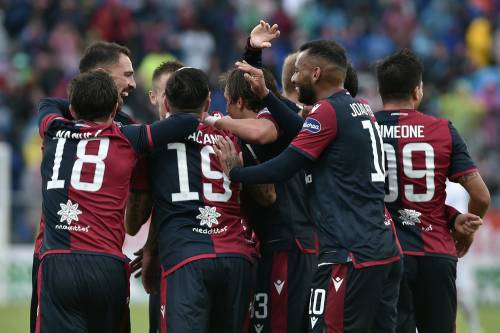 Il Lecce rimonta il Cagliari: da 0-2 a 2-2. Spal-Genoa finisce 1-1