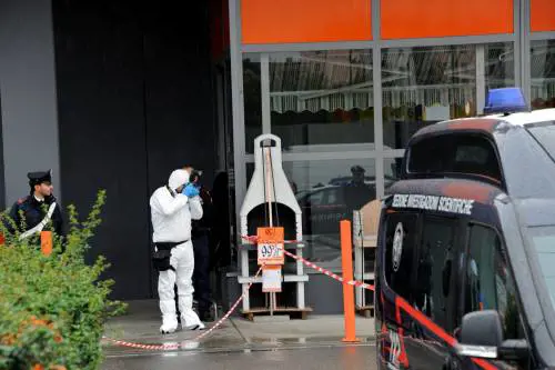 Segrate, assalto al furgone portavalori: vigilante ferito a gamba