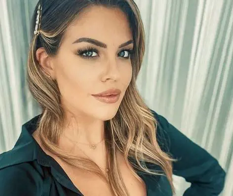 "Non sei mica Gigi Hadid", Costanza Caracciolo ancora nel mirino degli haters