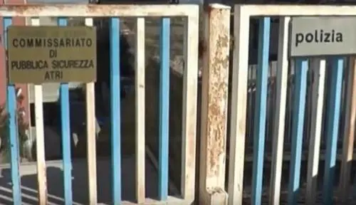 Stranieri senza biglietto minacciano di morte autista: denunciati
