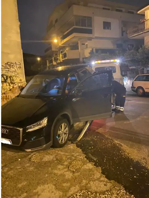 Antifurto e "block shaft" non bastano a fermarli: così i ladri rubano l'auto