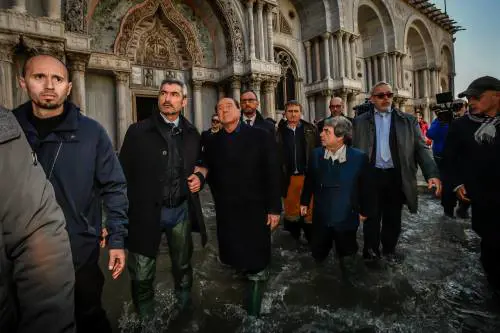 Berlusconi a Venezia: "Il Mose va fatto subito"
