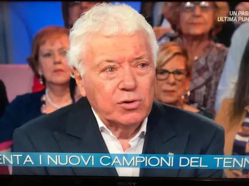 Nicola Pietrangeli racconta quando la "sinistra" non voleva fargli giocare la Coppa Davis in Cile