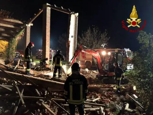 I pompieri contro il Conte Bis: "Meglio morire che infortunarsi"