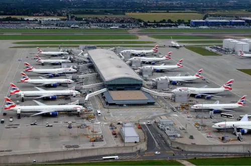 Gran Bretagna, arrestato all'aeroporto un presunto miliziano dell'Isis