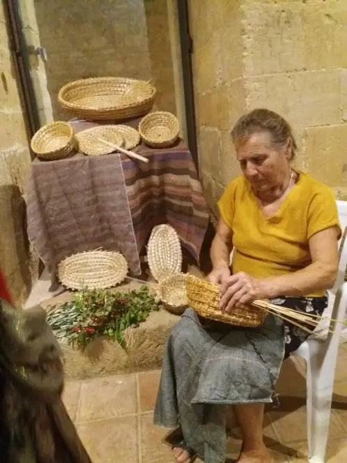 Salemi, anziana massacrata e buttata in una scarpata. È giallo a Trapani