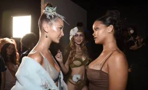 Bella Hadid: "Davanti a Rihanna mi sento in soggezione"