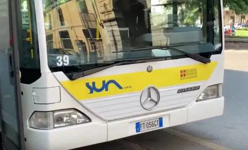 "Marocchina di m***a",  studente denuncia autista  per un insulto razzista