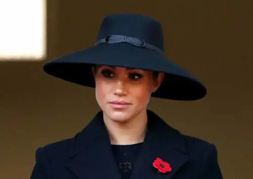 Meghan Markle, affaccio solitario al balcone per la duchessa di Sussex