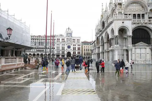 Ancora disagi a Venezia. Acqua alta fino a 160 cm