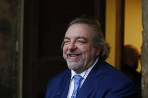 Tra "vaffa", mascherine e omaggi a Giletti gli ex grillini vanno alla resa dei conti