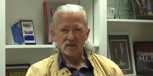 Patrick Duffy ricorda la notte in cui i suoi genitori sono stati uccisi