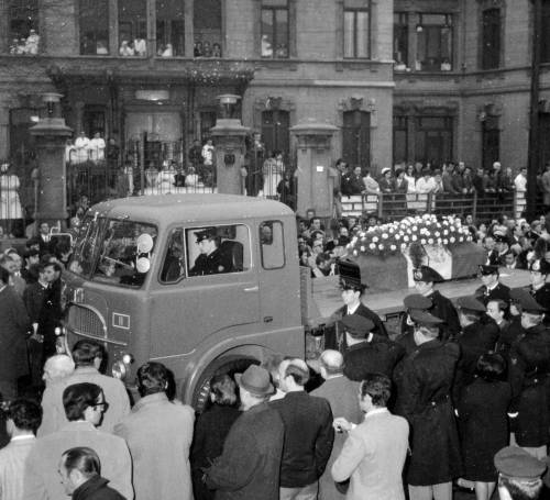"Lo vidi nella jeep col buco in testa"