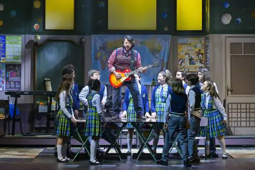 "Eccomi in versione musical nella mitica School of rock"