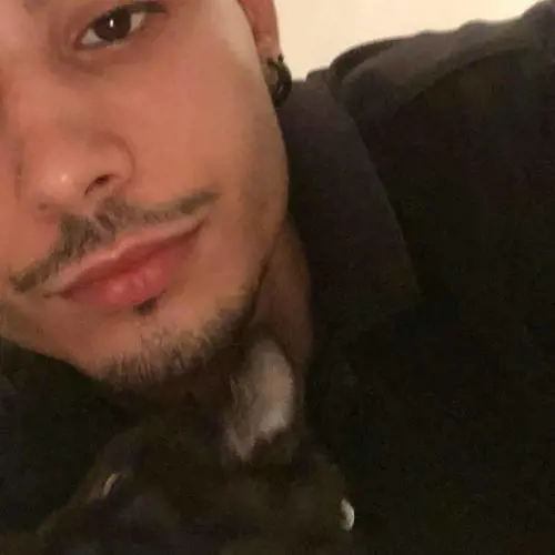 "Nonna, dammi i soldi". E poi il nipote la uccide a mani nude