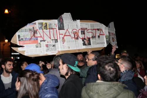 Quelle Sardine "apolitiche" allevate nell'acquario del Pd