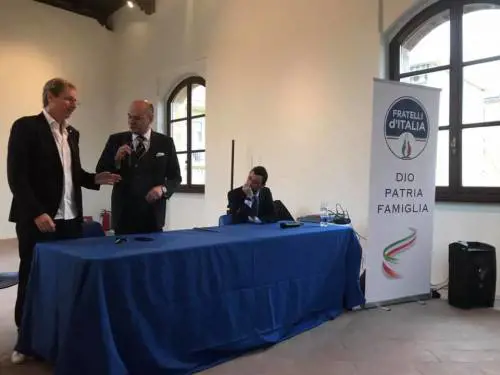 Sei di destra? Niente pranzo: l'alberghiero annulla il convegno