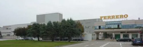 Ferrero ferma la produzione: preoccupa il livello del fiume Tanaro
