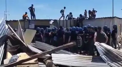 Borgo Mezzanone, il monossido di carbonio uccide due migranti nella baraccopoli