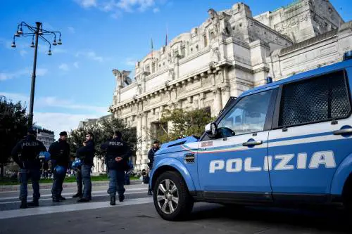 Preso marocchino ricercato: bivaccava in Stazione Centrale