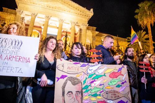 Ma quale movimento apartitico, a Palermo solo "sardine rosse"