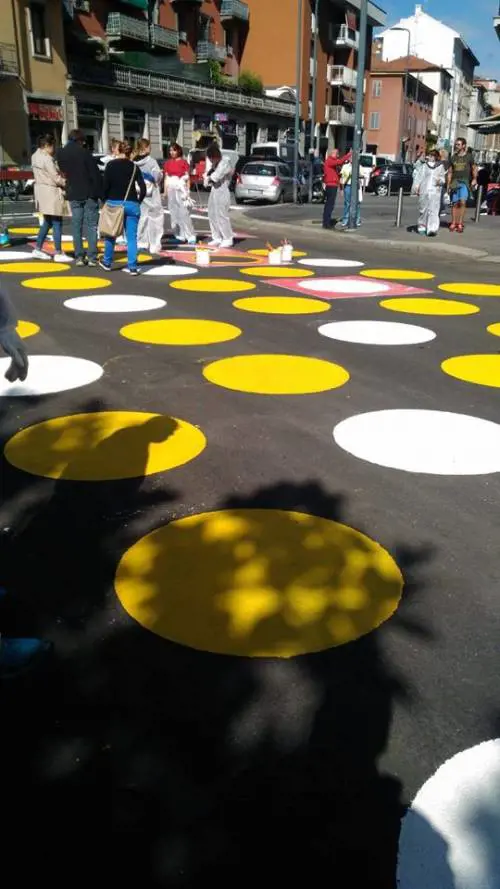 I milanesi ripensano le piazze Sono 65 quelle da «cambiare»