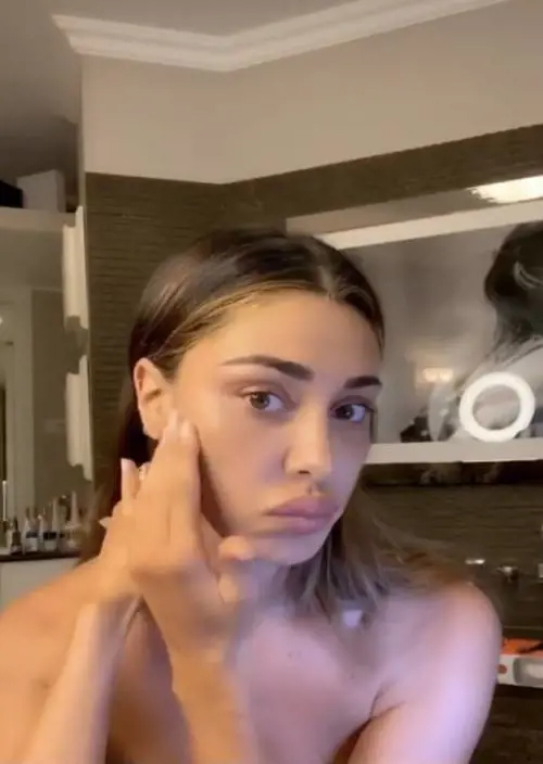 I tutorial make-up di Belen Rodriguez? "Un'idea di suo marito" 