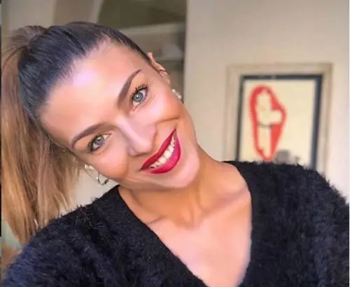 Cristina Chiabotto incinta? Spunta una pancia sospetta