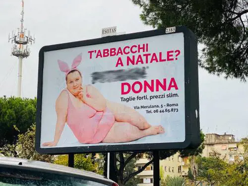 "T’abbacchi a Natale?": la campagna pubblicitaria che fa discutere il web