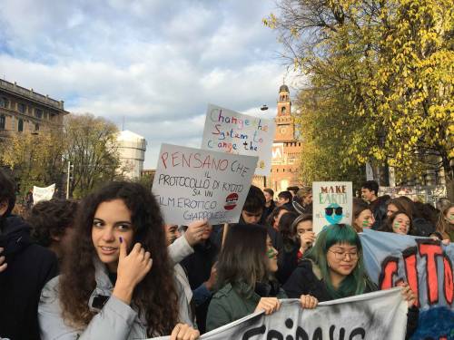 Roma, manifestazione contro i cambiamenti climatici 