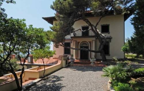 In vendita la villa appartenuta ad Alberto Sordi
