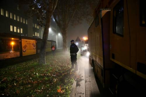 Seguita sulla "91" e assalita in strada