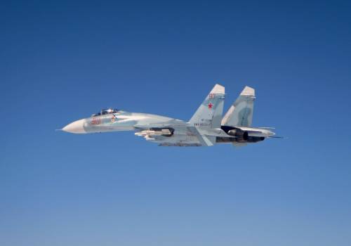 I caccia russi si alzano in volo: ecco chi viola i cieli di Mosca