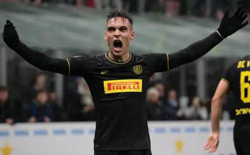Lautaro, la mini-clausola spaventa l'Inter: Messi lo vuole al Barça