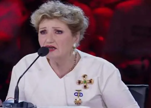 X factor, Mara Maionchi e l'affaire auricolari: "Nessuno mi guida" 