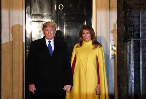 Il presidente Trump e la First Lady al Summit in UK 