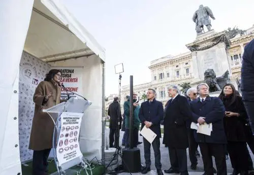 Anche un rap per dire no all'"ingiustizia infinita"