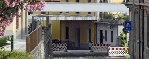 Al confine con l'assegno (scaduto) da 100 milioni