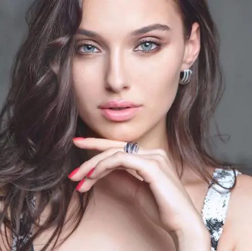 Miss Mondo, bufera sul concorso: "Io eliminata perché divorziata e mamma"