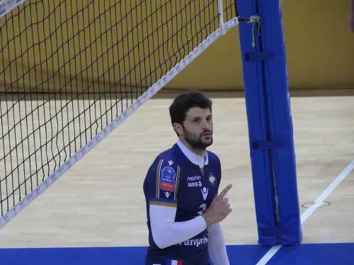 Pallavolista scrive al Papa: "Francesco, aiutaci a non giocare a Natale"