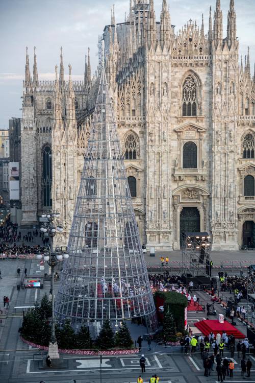 Coronavirus, in Lombardia sospese tutte le Messe 