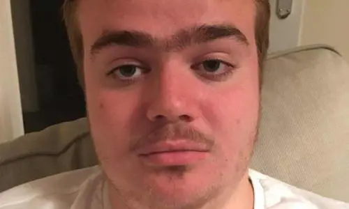 Londra, 17enne getta bambino dalla “Tate Gallery” per andare in tv