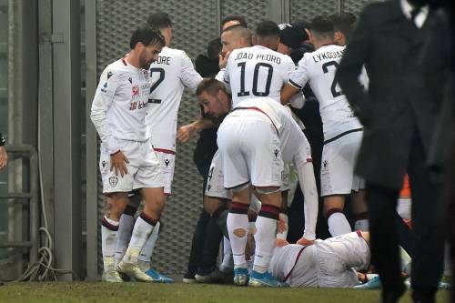 Serie A, il Cagliari fa 2-2 con il Sassuolo. Ok Brescia, Torino e Parma