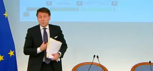 Conte: "Governo avanti fino al 2023. Cronoprogramma a gennaio, Paese chiede chiarezza"