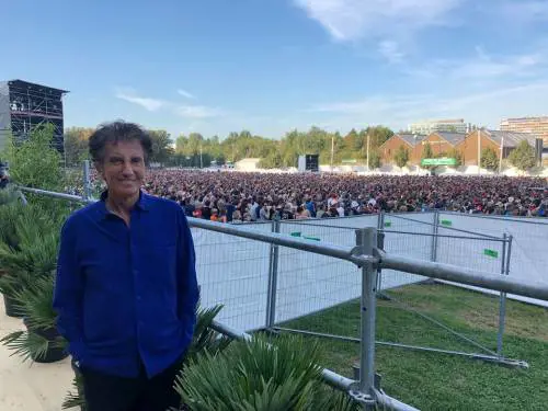 Francia, indagine sull'ex ministro Jack Lang: troppi vestiti in regalo