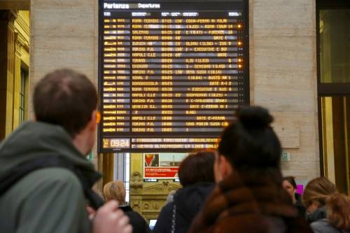 Treni bloccati e in ritardo dopo il sisma: divisa in due ​l'Italia dell'alta velocità
