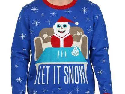 Babbo Natale sniffa cocaina, Walmart costretta a ritirare il maglione