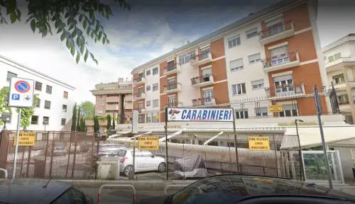Roma, 52enne pestato per 100 euro: fermati 4 romeni senza dimora