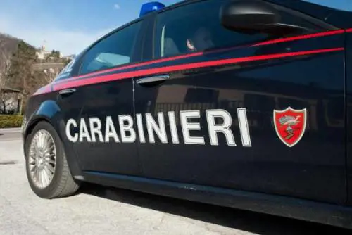 Anni di violenze in famiglia: fratturò anche il piede al fratello