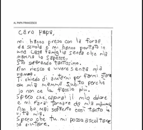 Le lettere del bambino allontanato dalla mamma: "voglio tornare a casa"